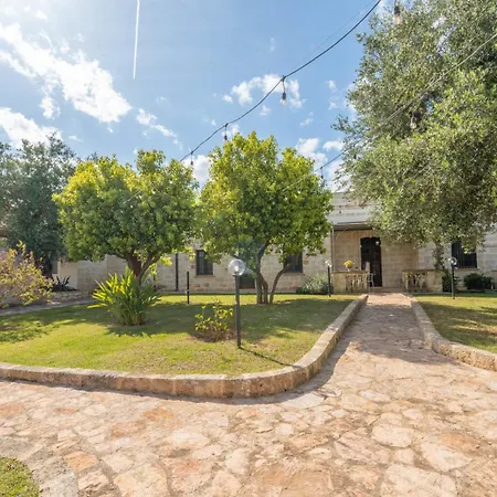 Dimora Tauro Bed & Breakfast 4*