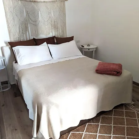 Dimora Tauro Bed & Breakfast